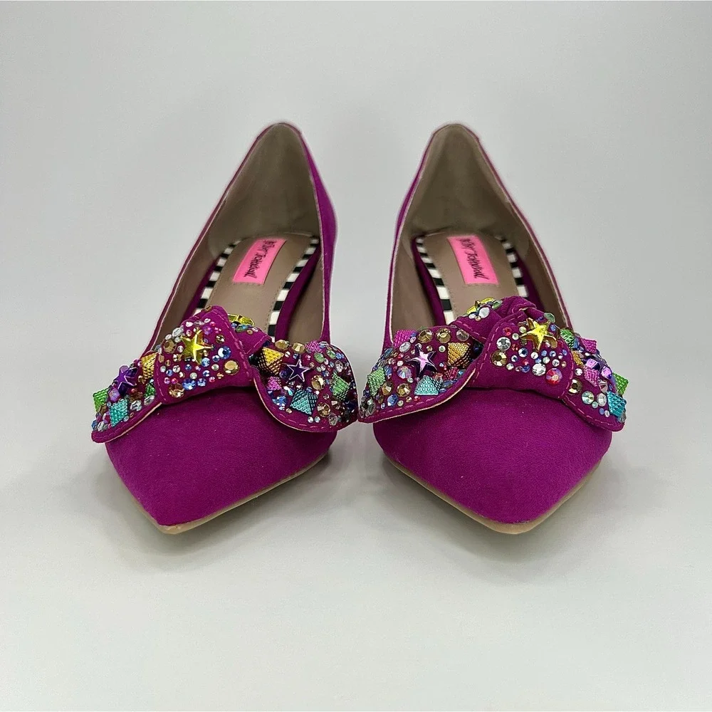 Betsey Johnson Axle Fuchsia Pink Jeweled Bow Kitten Heel Pumps 8M NWOB Wedding - Picture 6 of 10